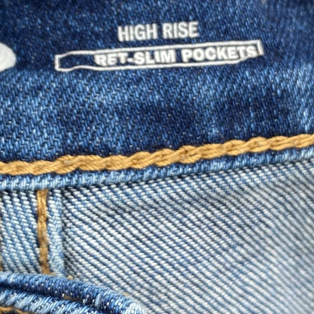 Old Navy blue high-rise rip jean short - Picture 3 of 9